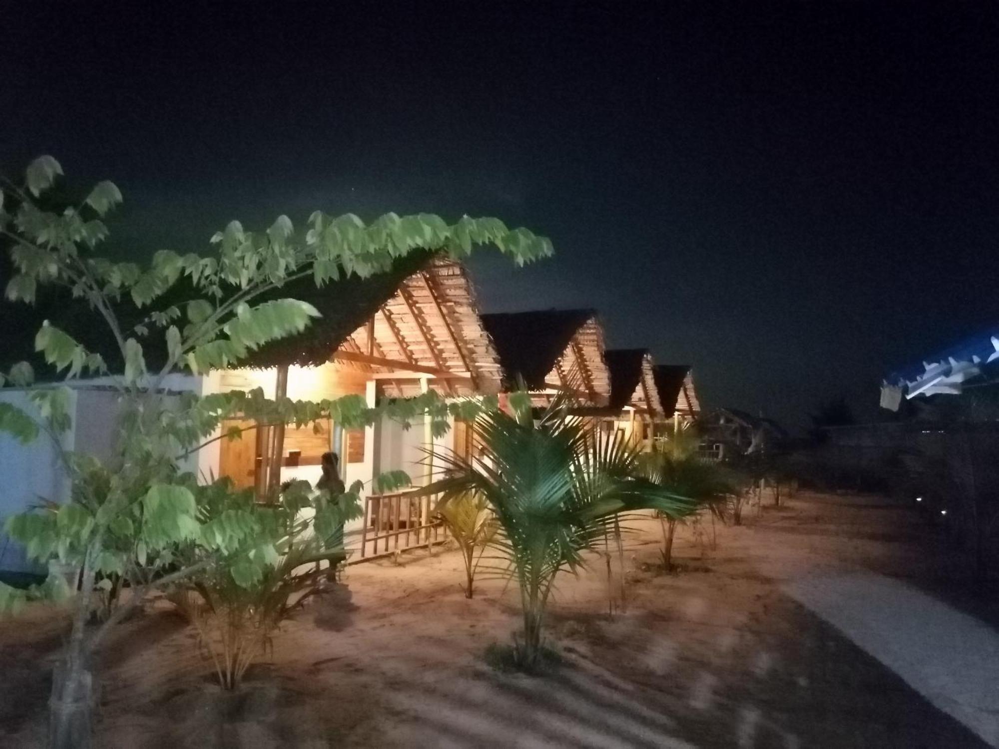 Amwaj Blue Cabana Arugambay Arugam Bay Zewnętrze zdjęcie