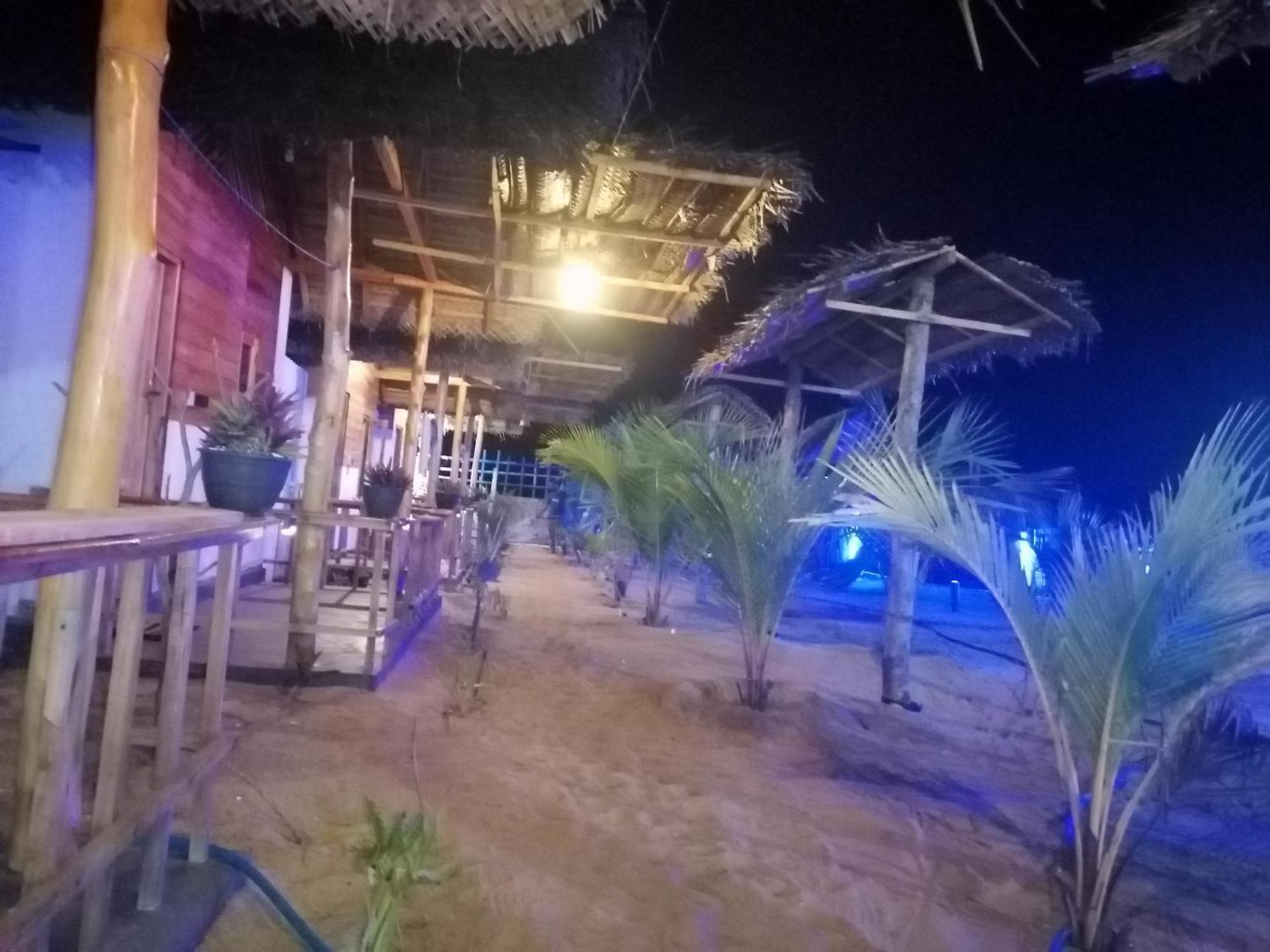 Amwaj Blue Cabana Arugambay Arugam Bay Zewnętrze zdjęcie